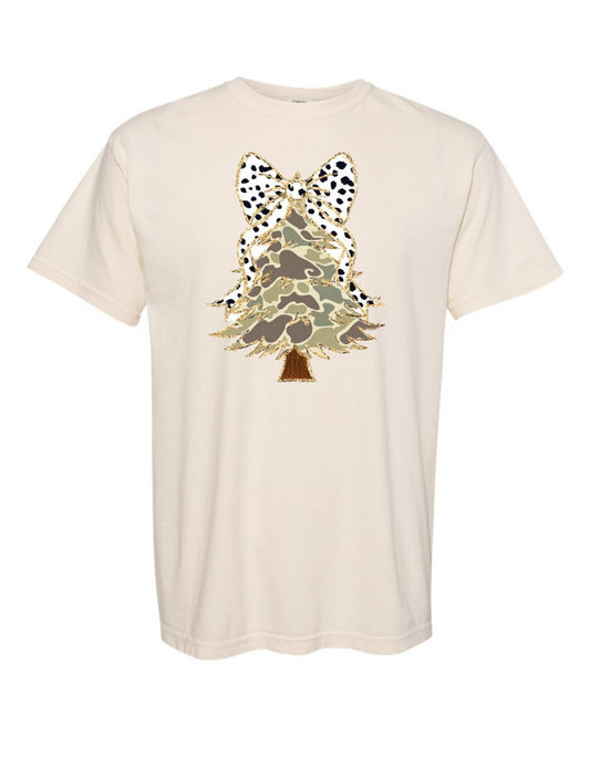 Camo Glitter Christmas Tree Comfort Color Tee