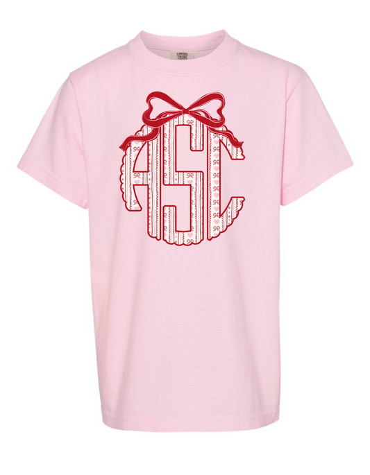 Heartfelt Bow Scallop Monogram Comfort Color Tee