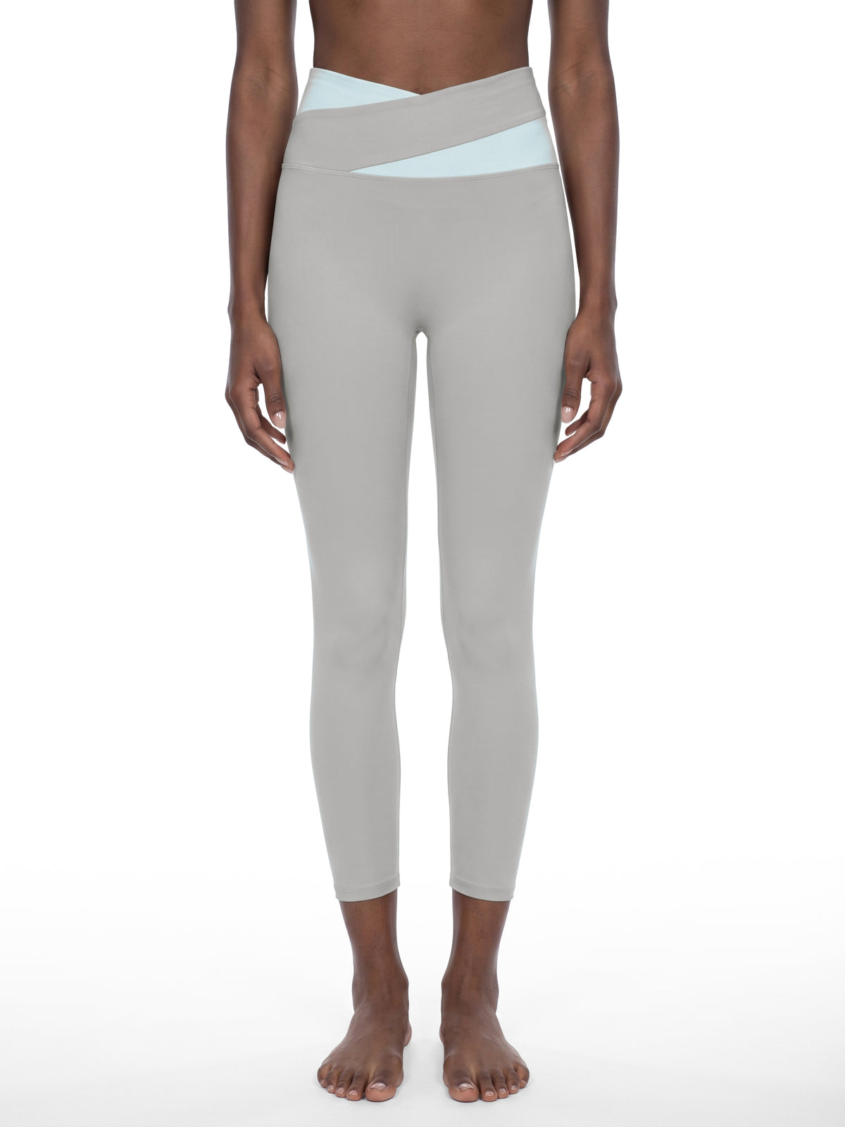 Jax and James Studio Color Block Leggings — high-rise two-tone leggings with a wide elastic waistband and tapered leg